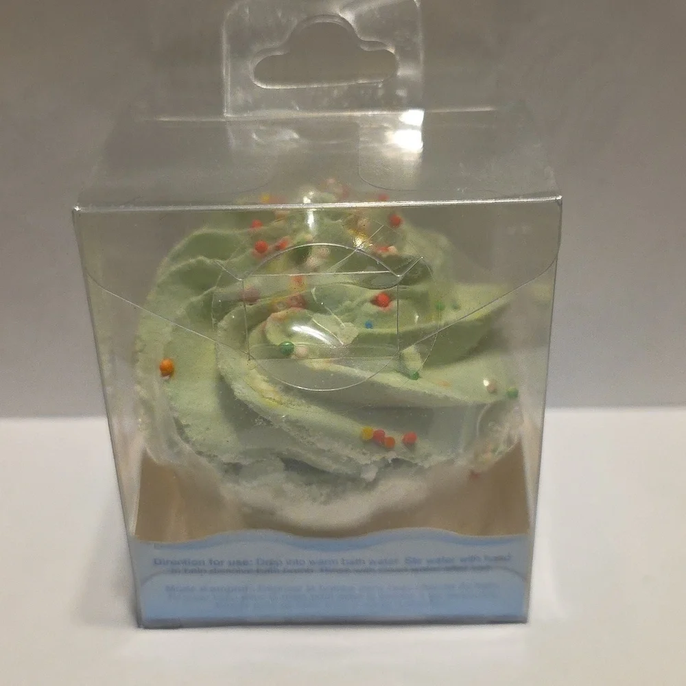 Cupcake Novelty Green Bath Bomb